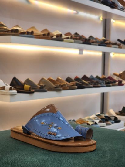 صورة شرقي مطرز مديل ف39